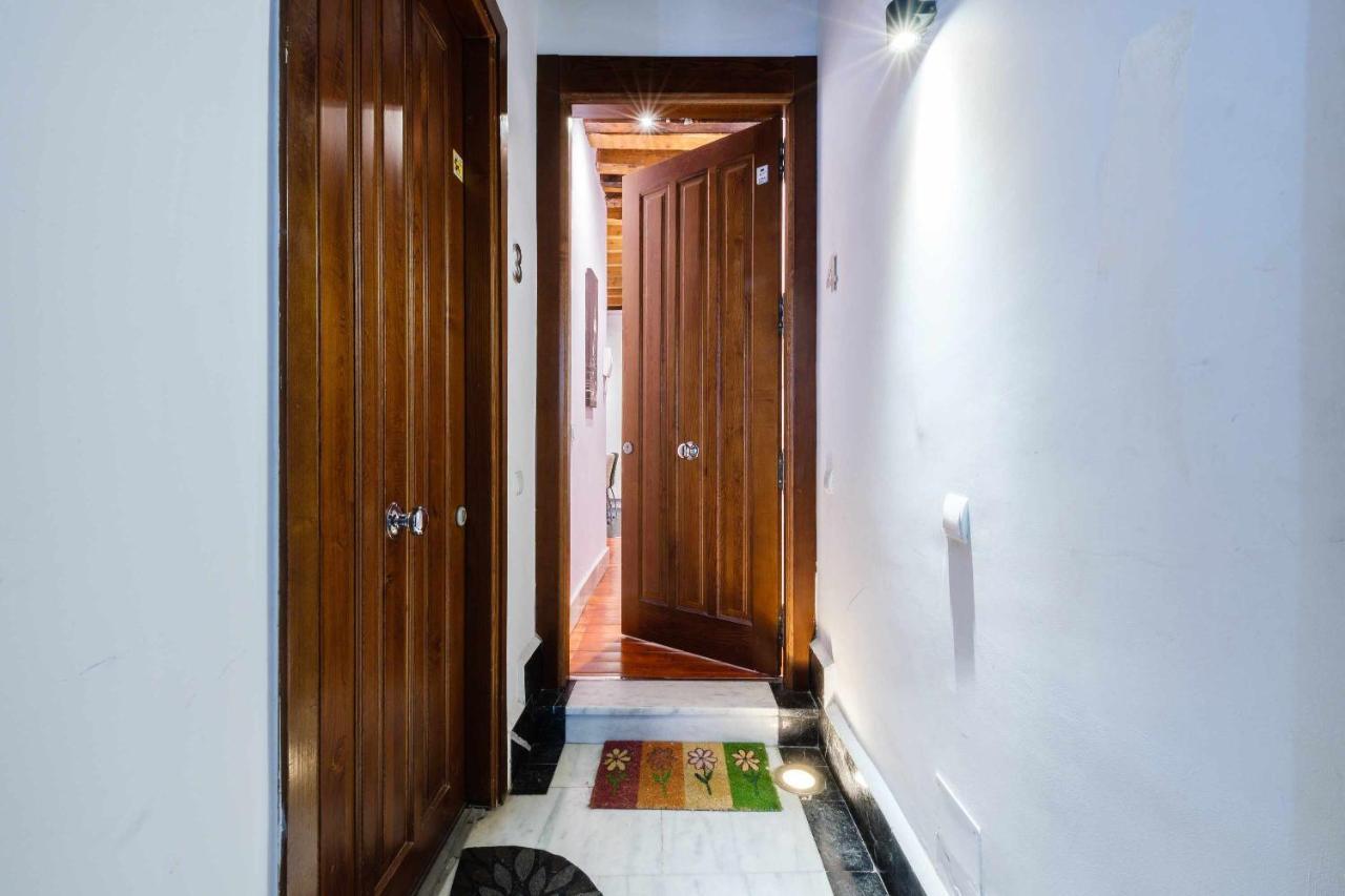 Apartamento Con Patio Junto A La Catedral By Toledo Ap Exterior foto